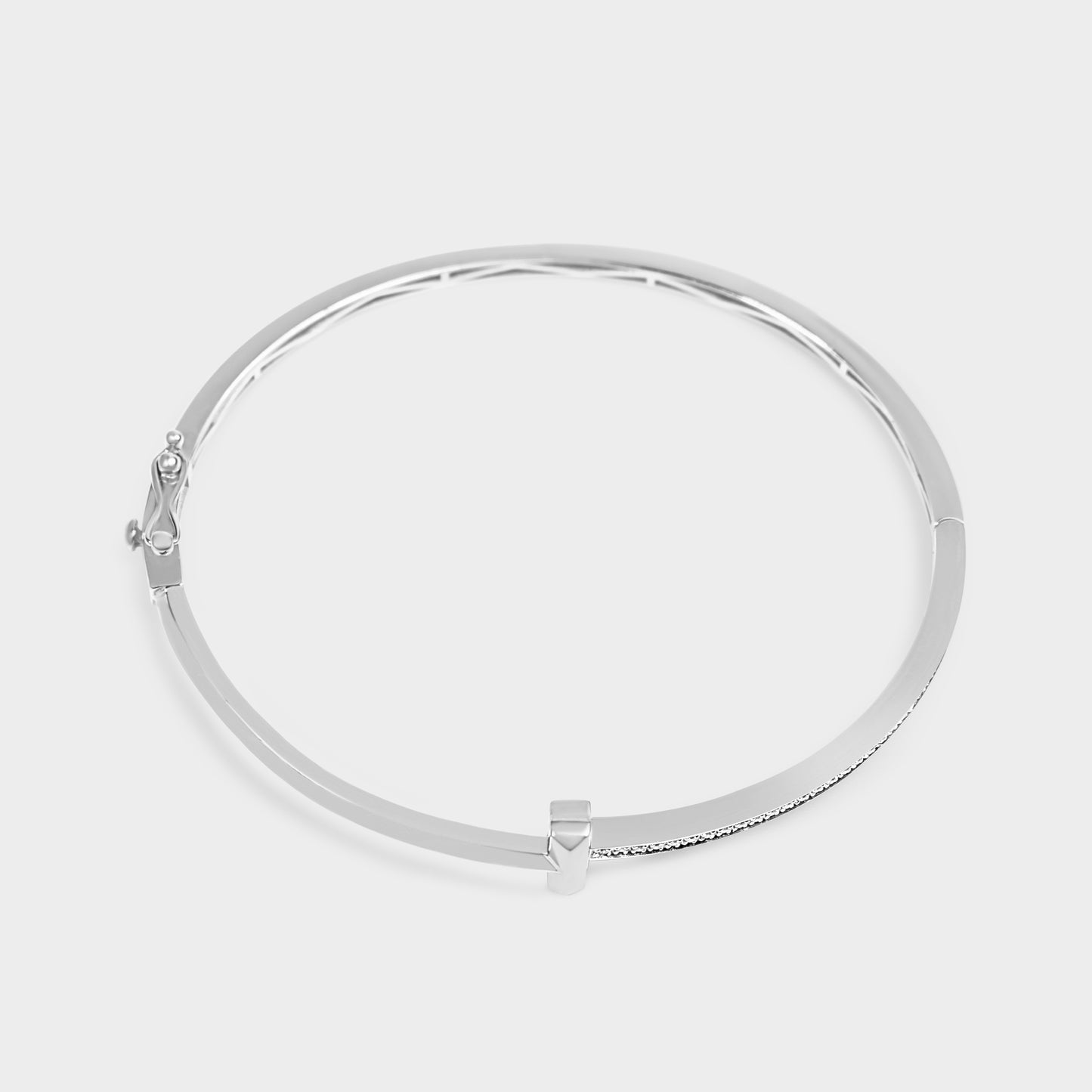 Felmeny T Bangle in White Gold with Diamonds