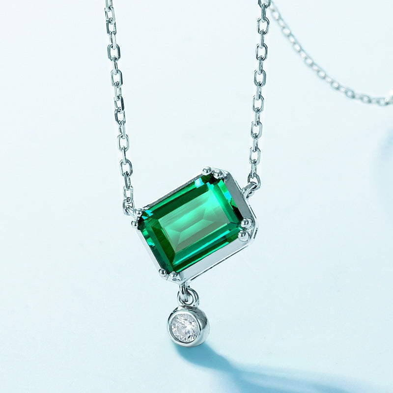 Felmeny Elverde Necklace in Silver with Moissanite