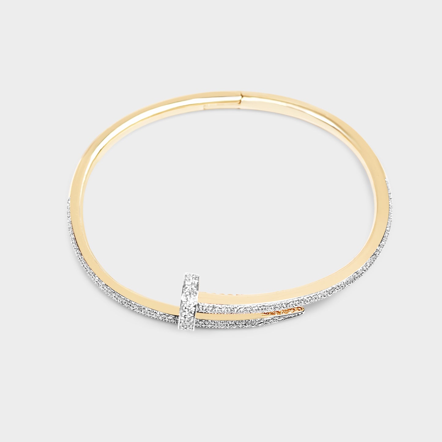 Felmeny Clou Éclat Bangle in Gold with Diamonds