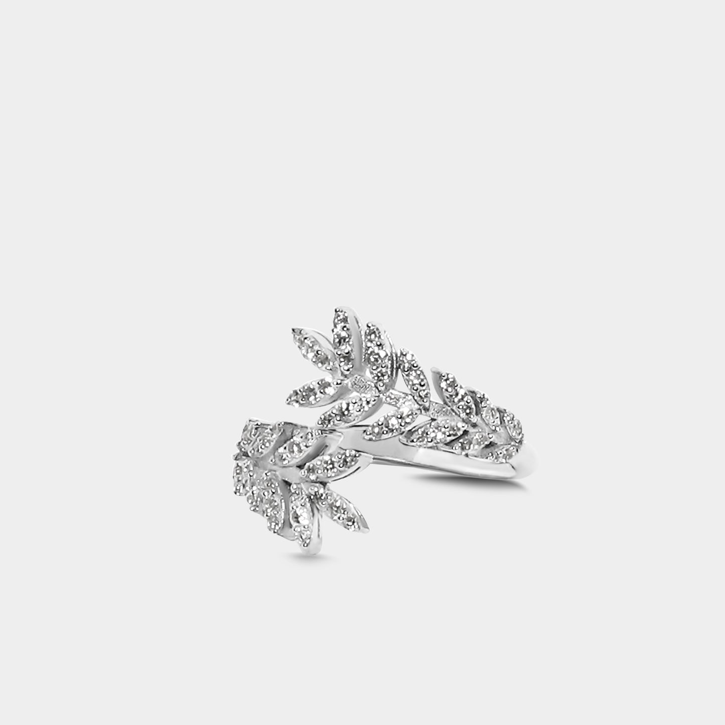 Felmeny Acacia Ring in White Gold with Diamonds