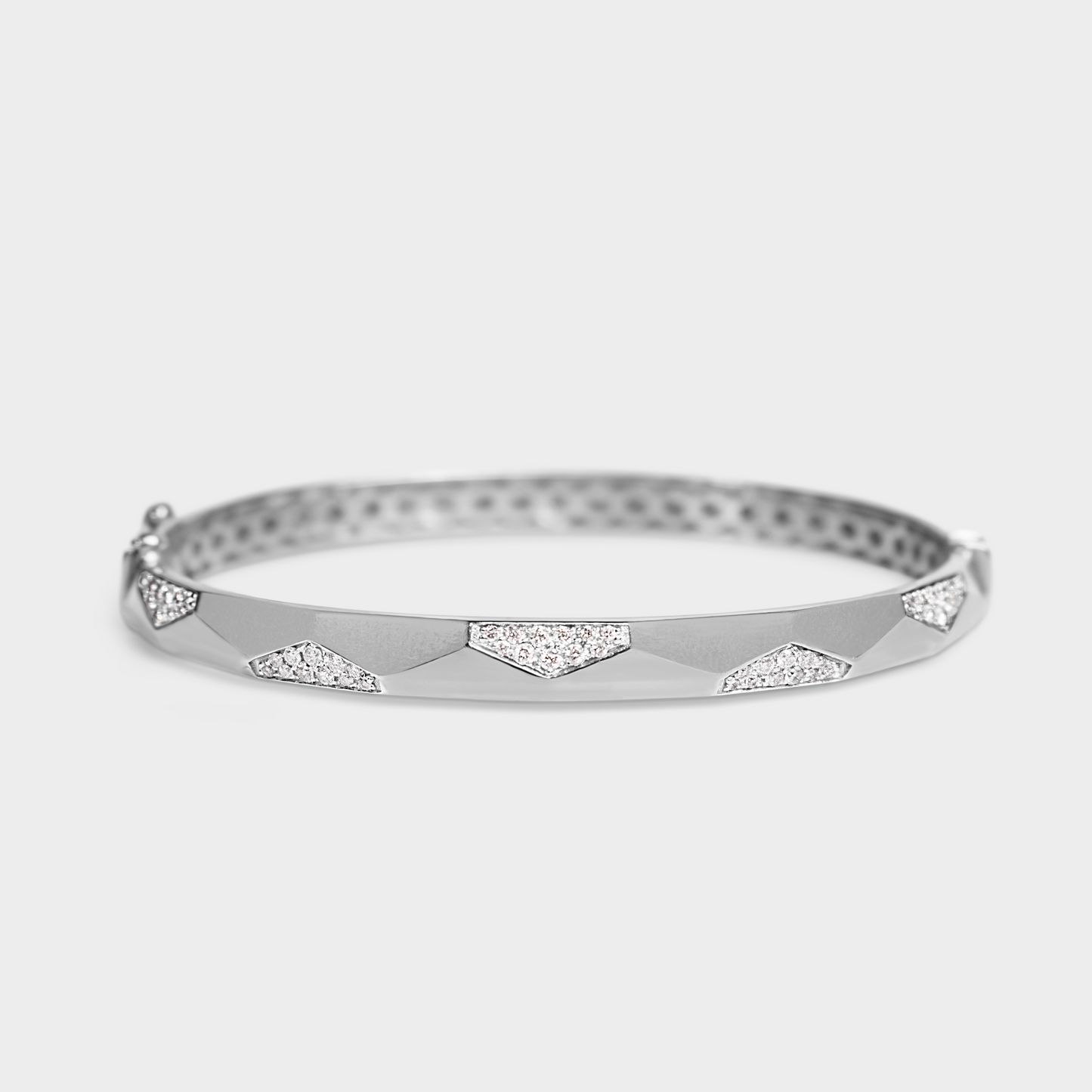 Felmeny Crested Home Bangle in White Gold with Diamonds