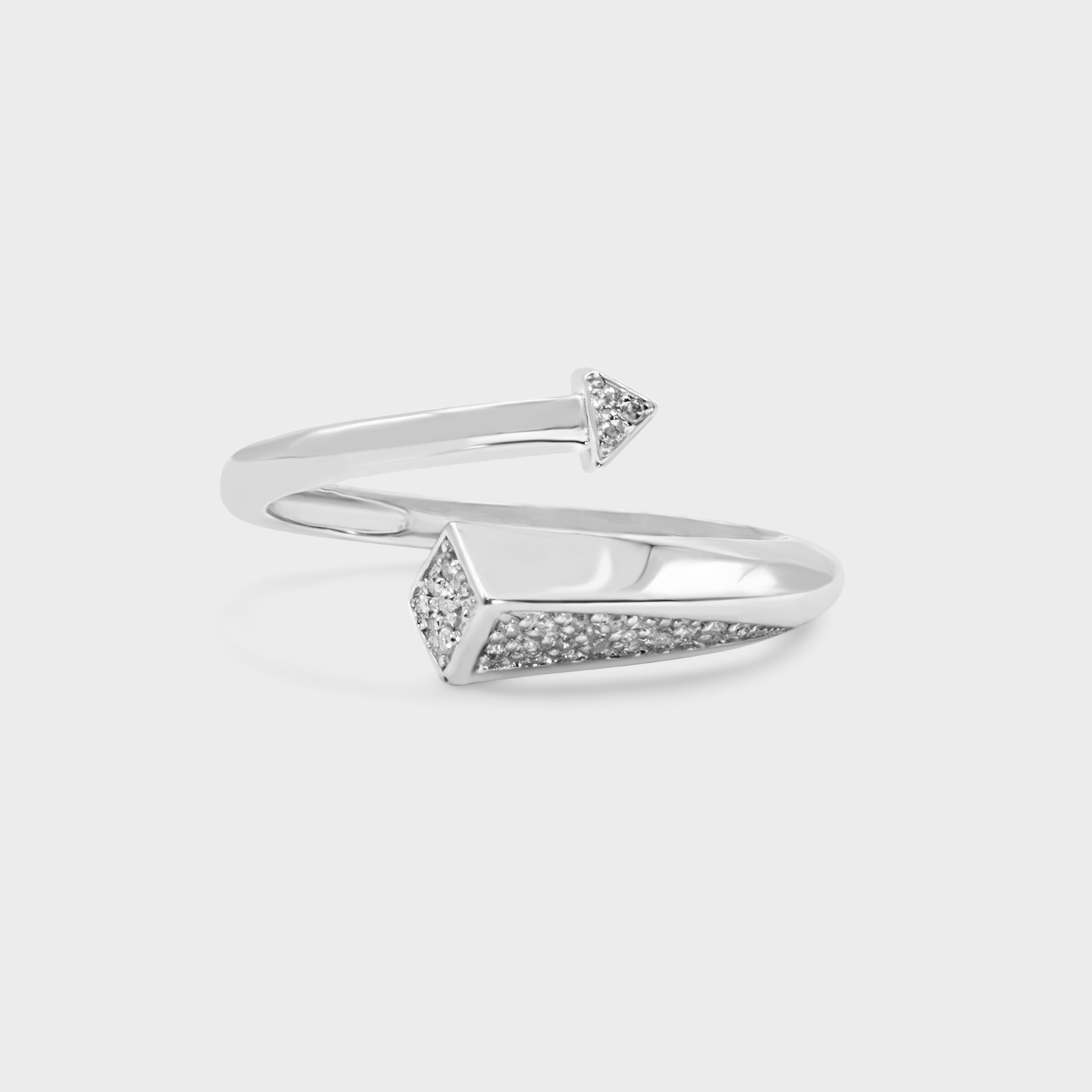 Felmeny Bar-Shaped Ring in White Gold with Diamonds