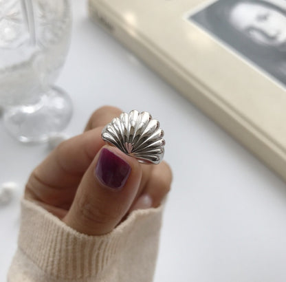 Felmeny Shell Ring in Silver