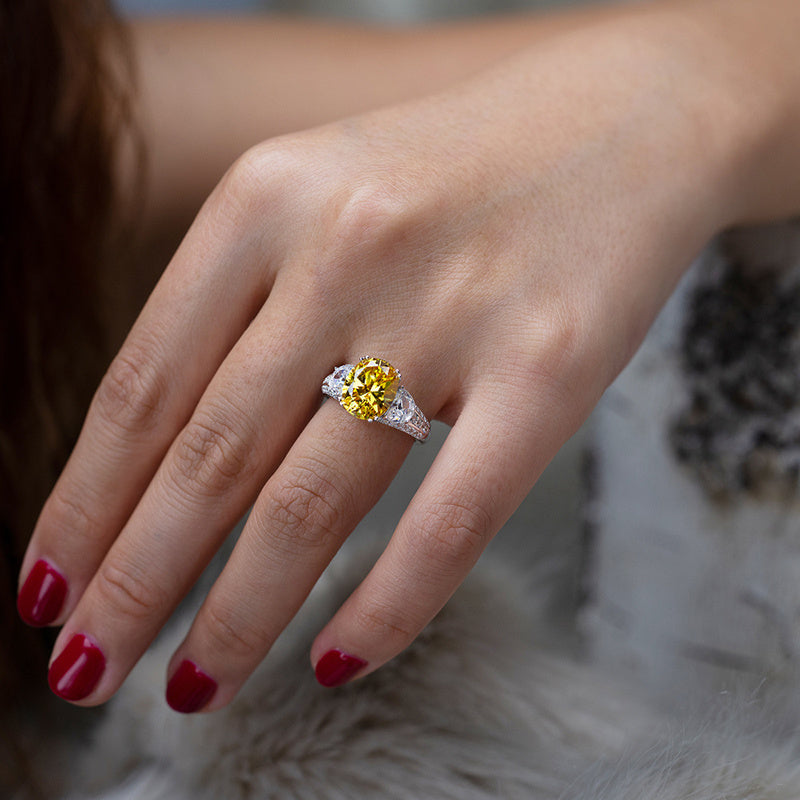 Felmeny Triadia Ring in Silver with Zircon