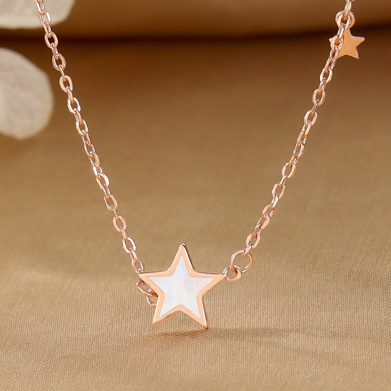 Felmeny Star Necklace in Silver