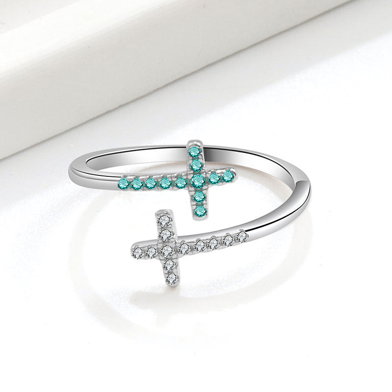 Felmeny Cross Ring in Silver with Moissanite
