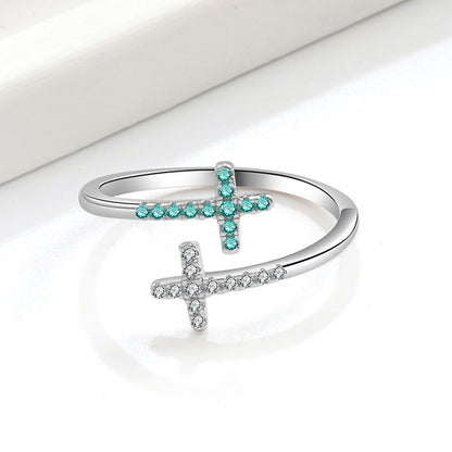Felmeny Cross Ring in Silver with Moissanite