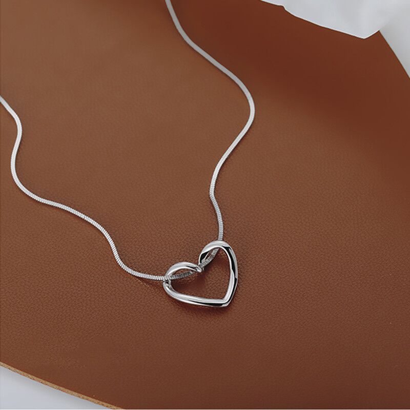 Felmeny Hollow Heart Necklace in Silver