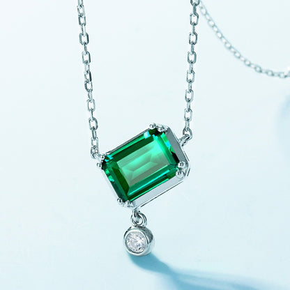 Felmeny Elverde Necklace in Silver with Moissanite