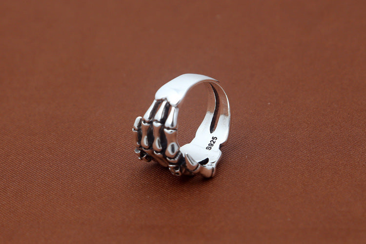 Felmeny Skeleton Claw Ring in Silver