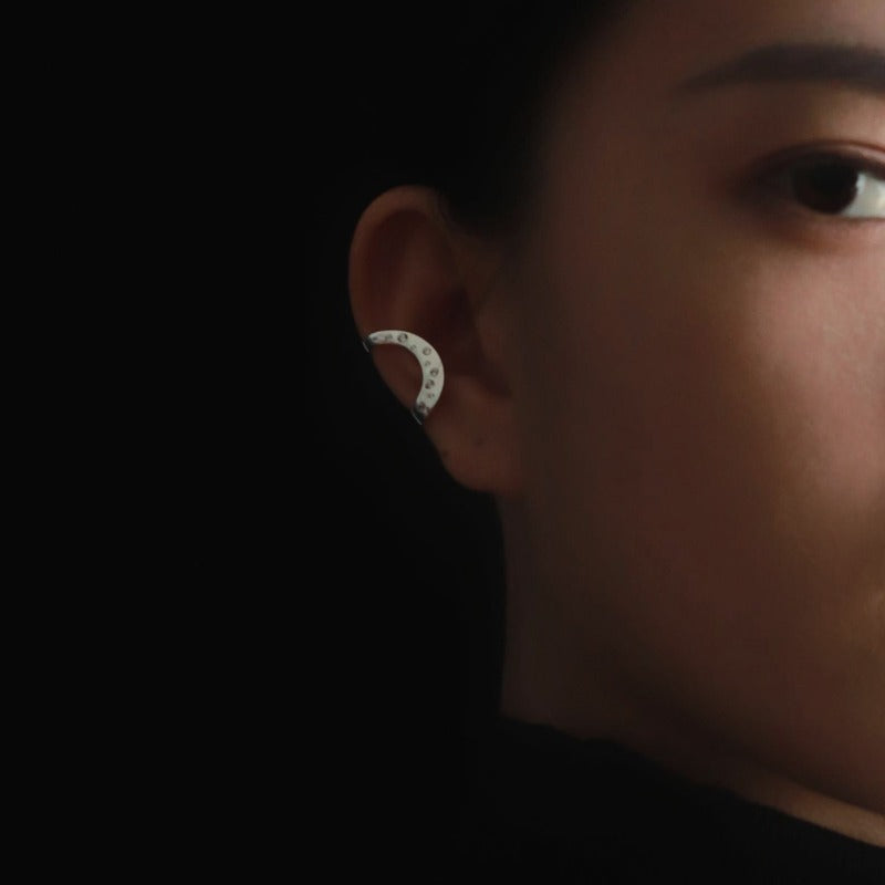 Felmeny Crescent Earrings in Silver with Zircon