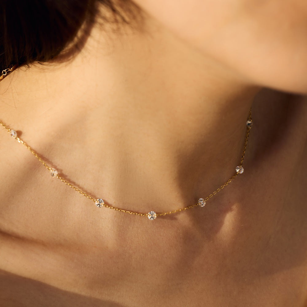 Felmeny Hulus Necklace in Silver with Zircon