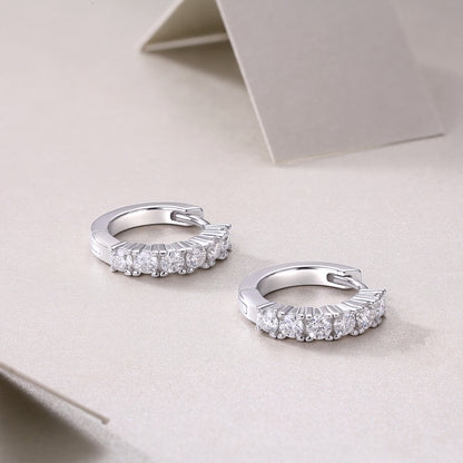 Felmeny Elara Earrings in Silver with Moissanite
