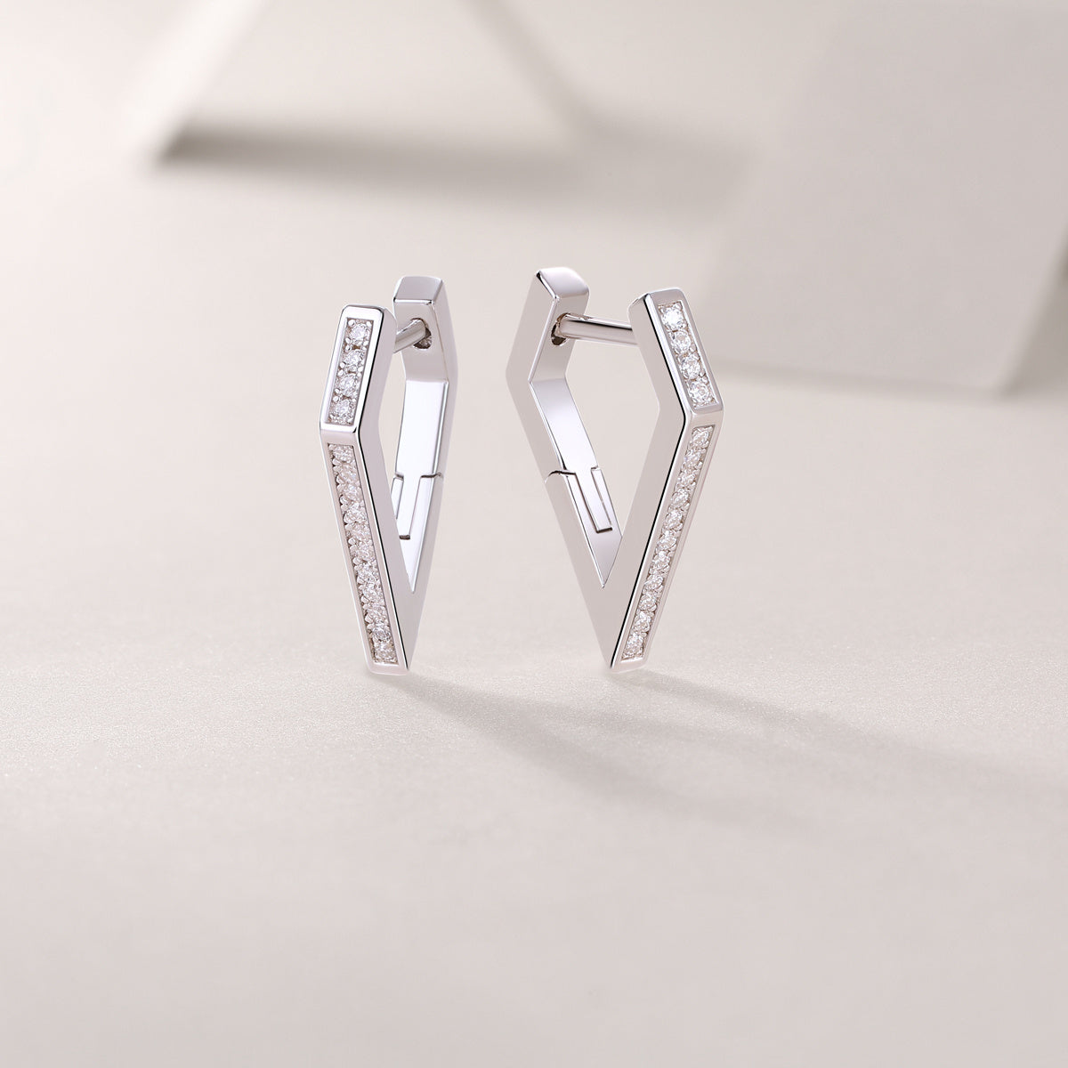 Felmeny Celine Earrings in Silver with Moissanite