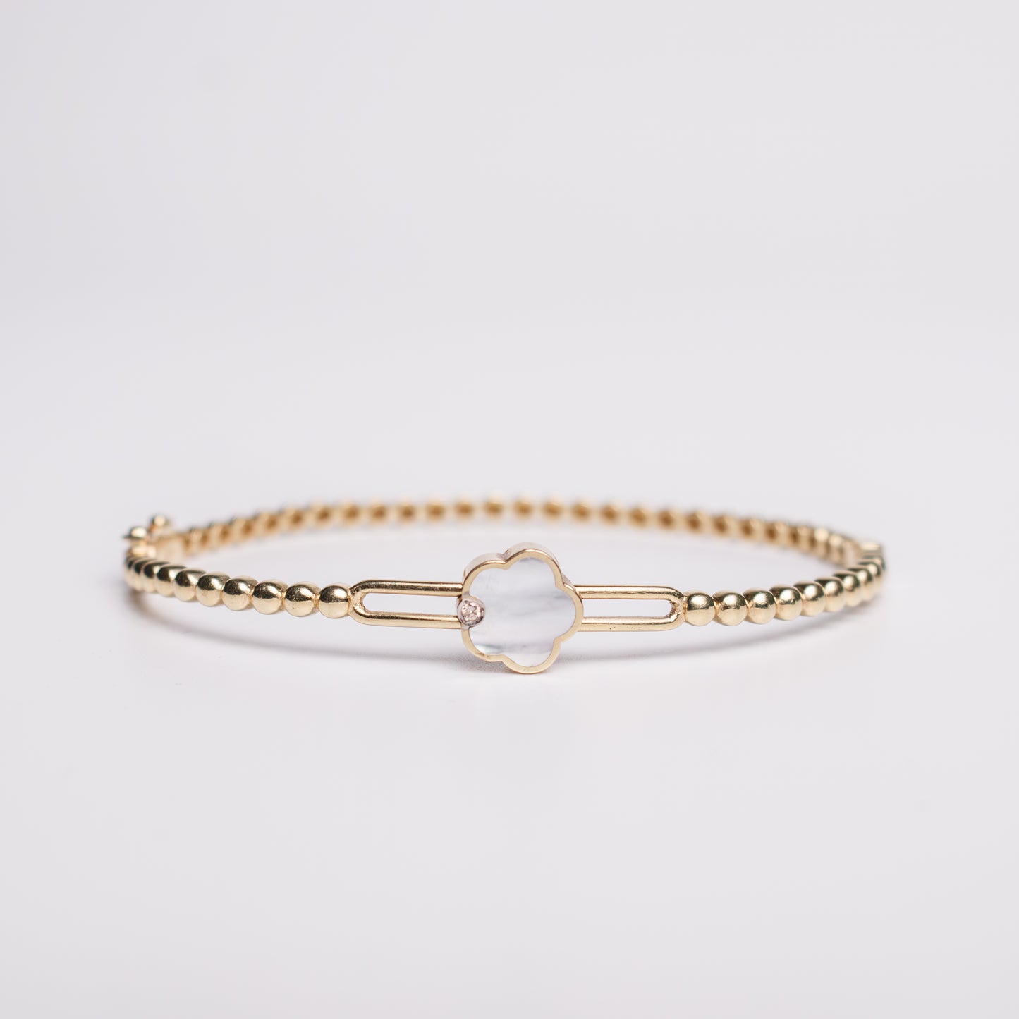 Felmeny Cloud Bangle in Gold with Diamonds