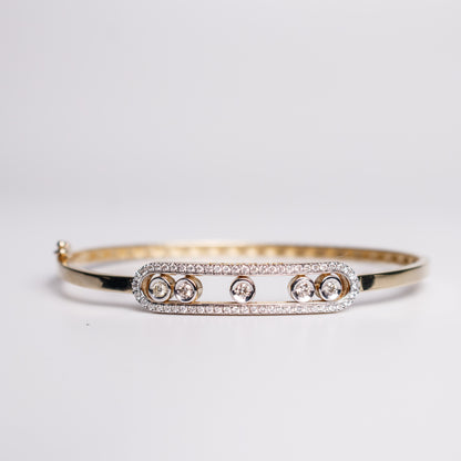 Felmeny V Move Bangle in Gold with Diamonds