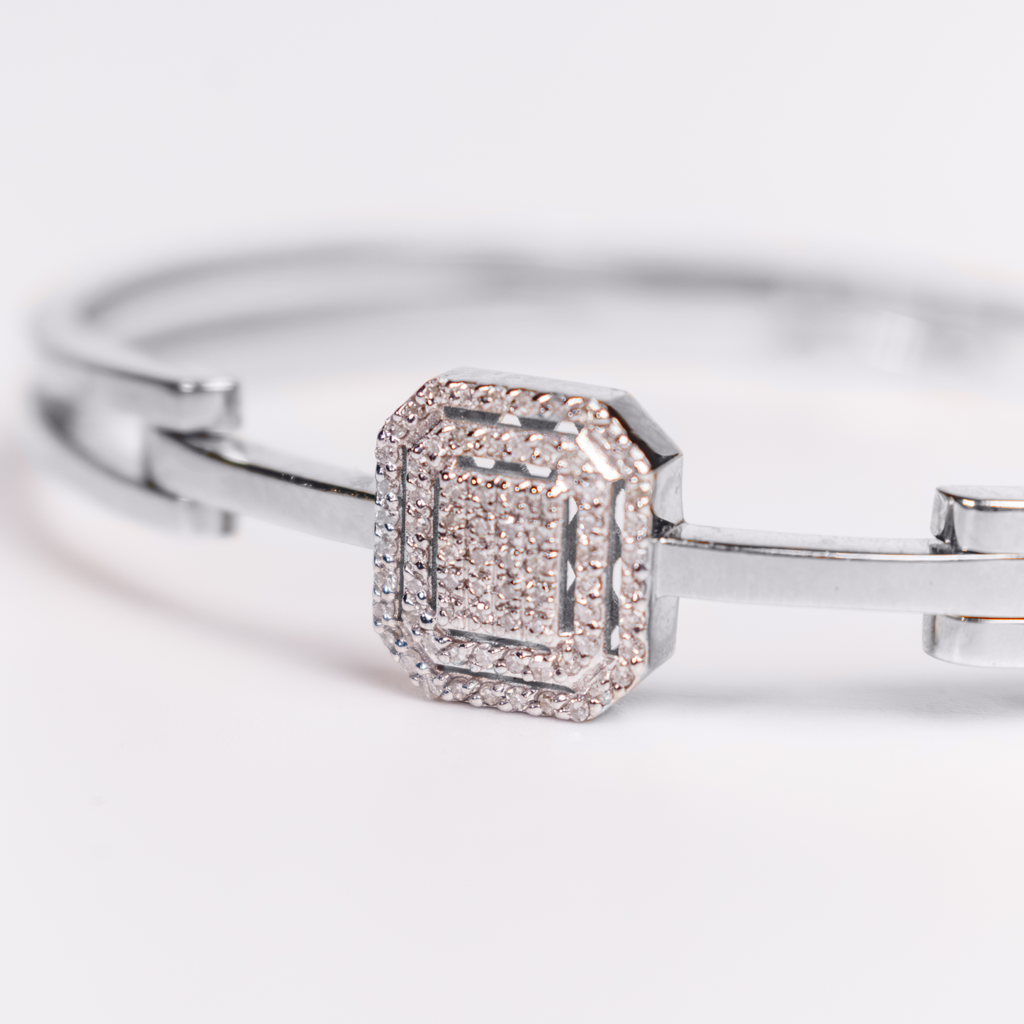 Felmeny Quadrus Bangle in White Gold with Diamonds