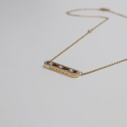 Felmeny V Move Necklace in Gold with Diamonds