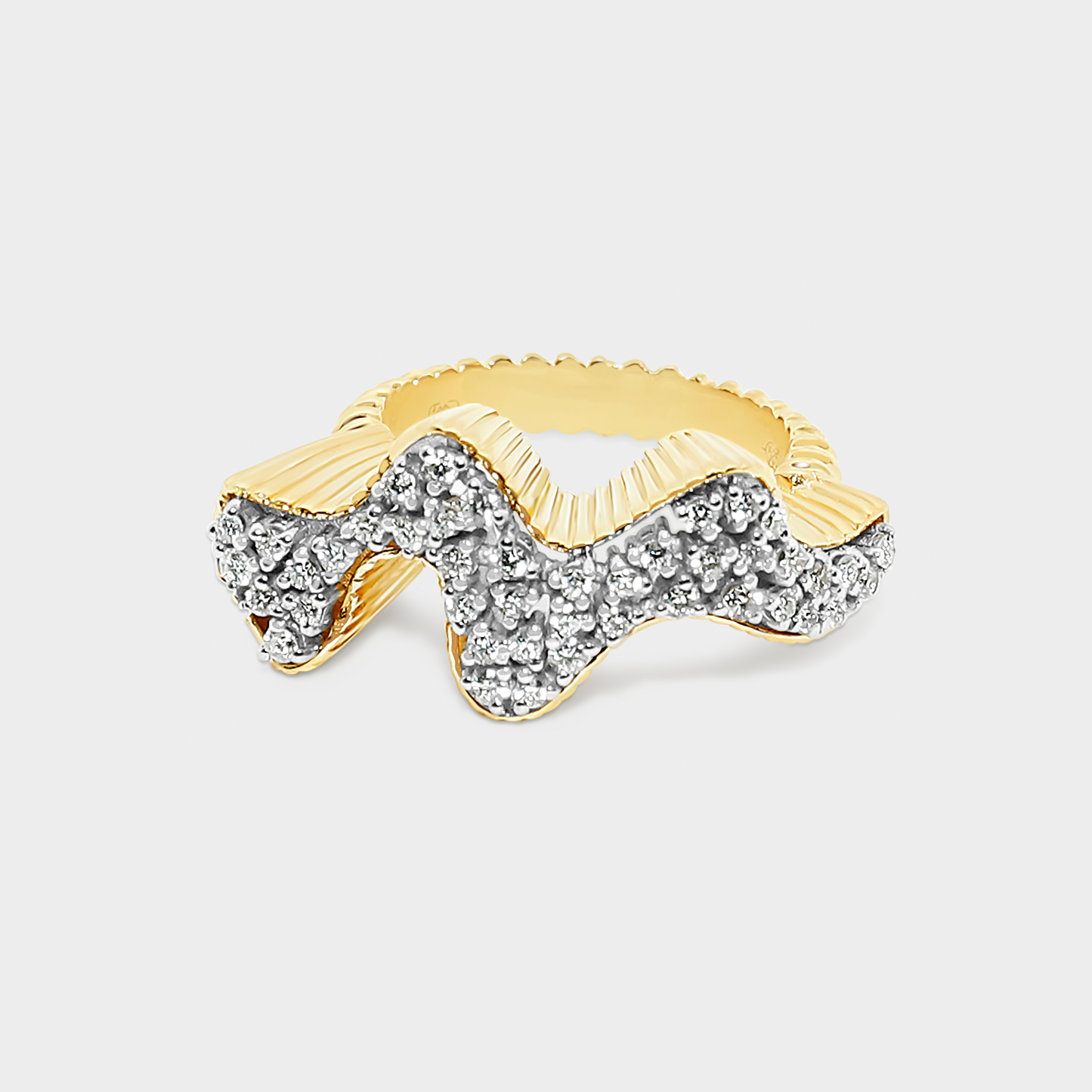 Felmeny Aqua Wave Ring in Gold with Diamonds