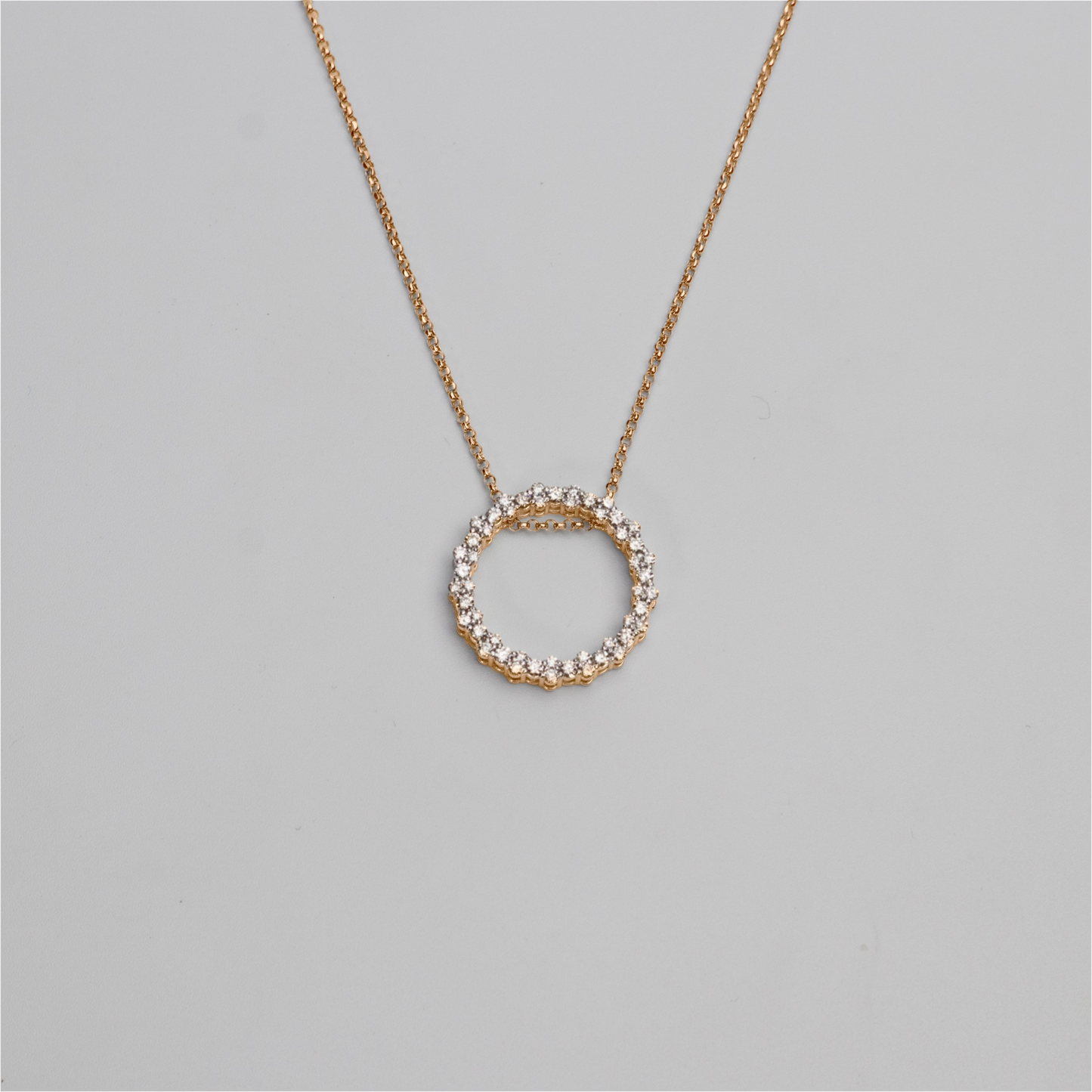 Felmeny Cerchio Necklace in Gold with Diamonds