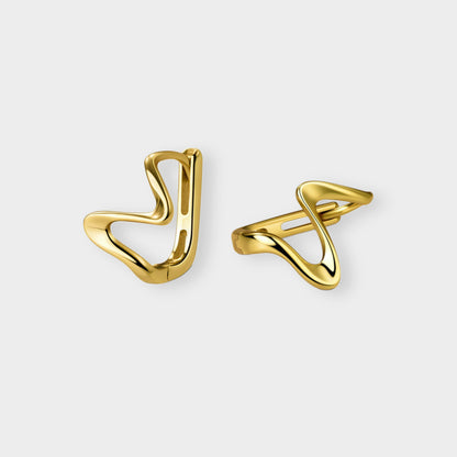 Felmeny Wave Earrings in Silver