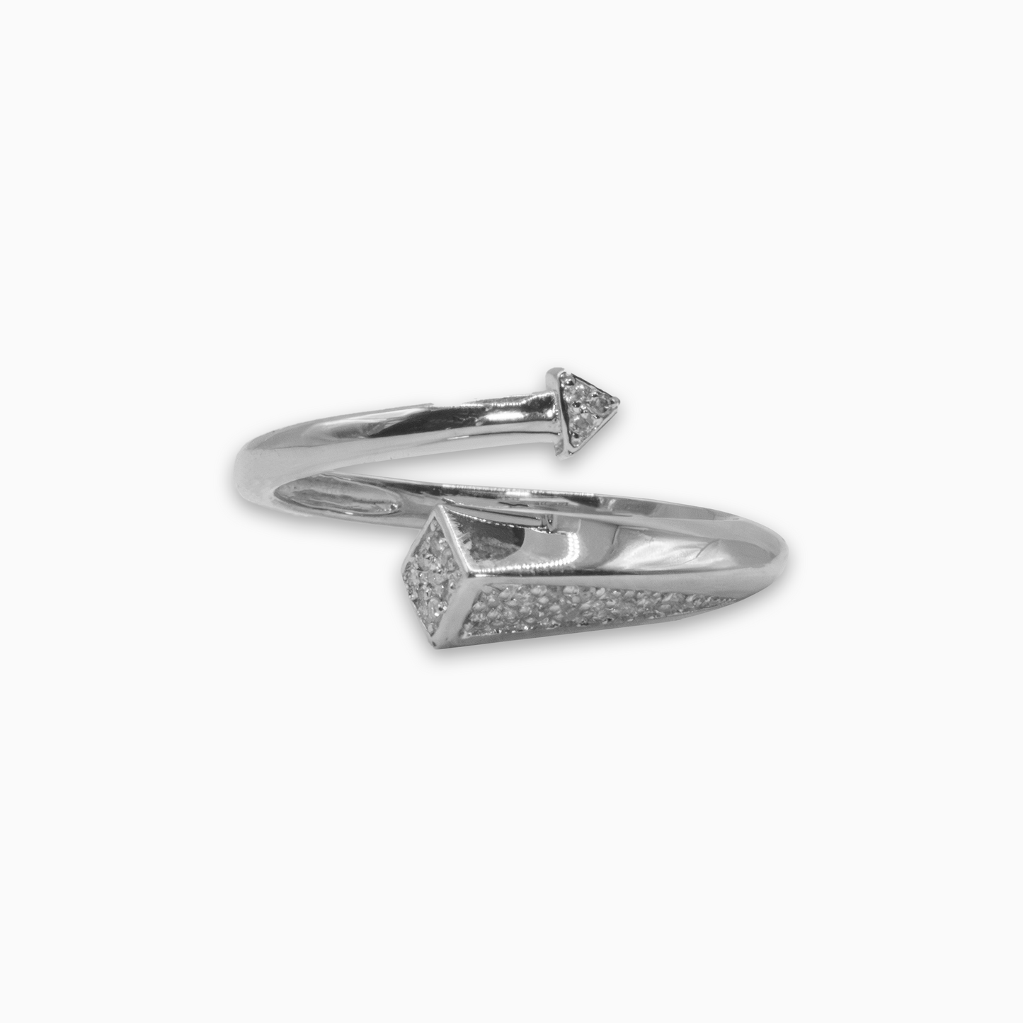 Felmeny Bar-Shaped Ring in White Gold with Diamonds