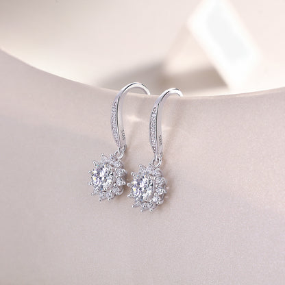 Felmeny Sonne Earrings in Silver with Moissanite