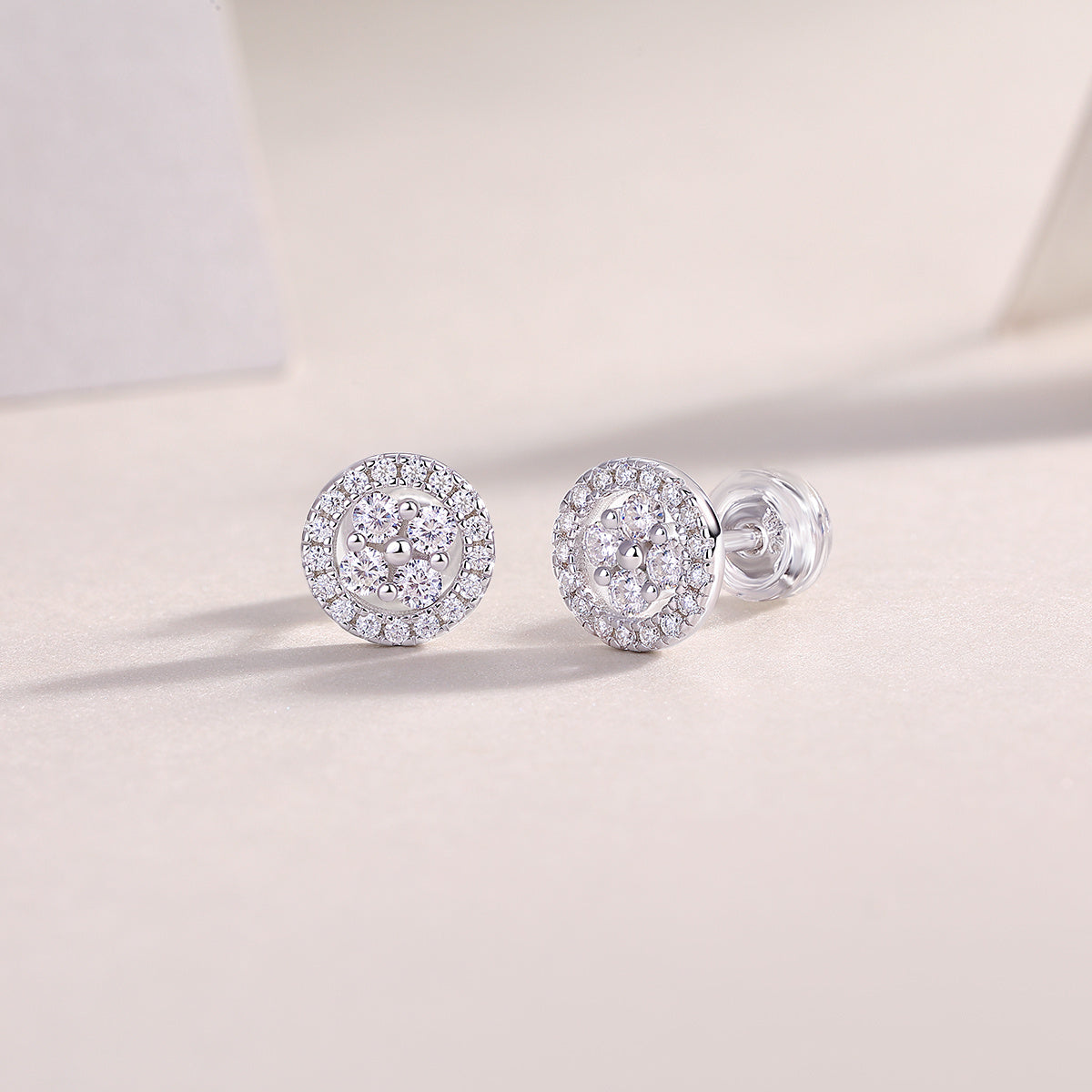 Felmeny Liora Earrings in Silver with Moissanite
