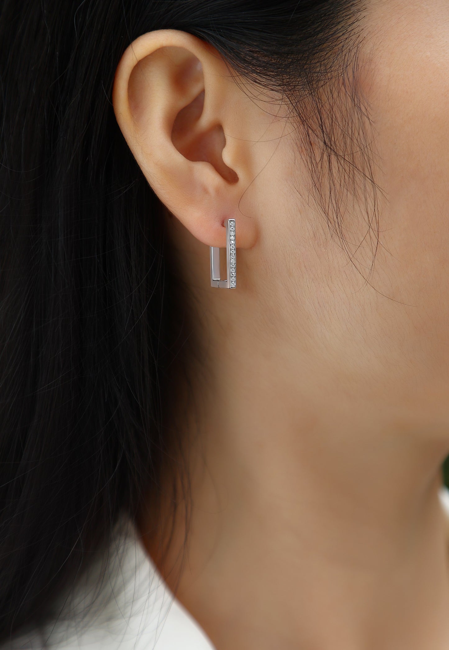 Felmeny Armazón Earrings in Silver with Moissanite