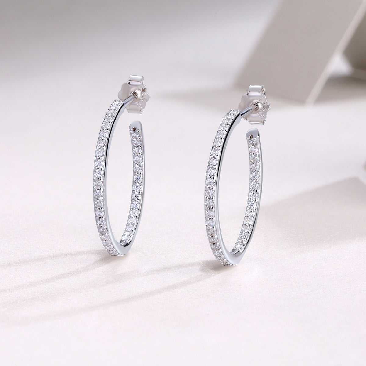 Felmeny Renata Earrings in Silver with Moissanite
