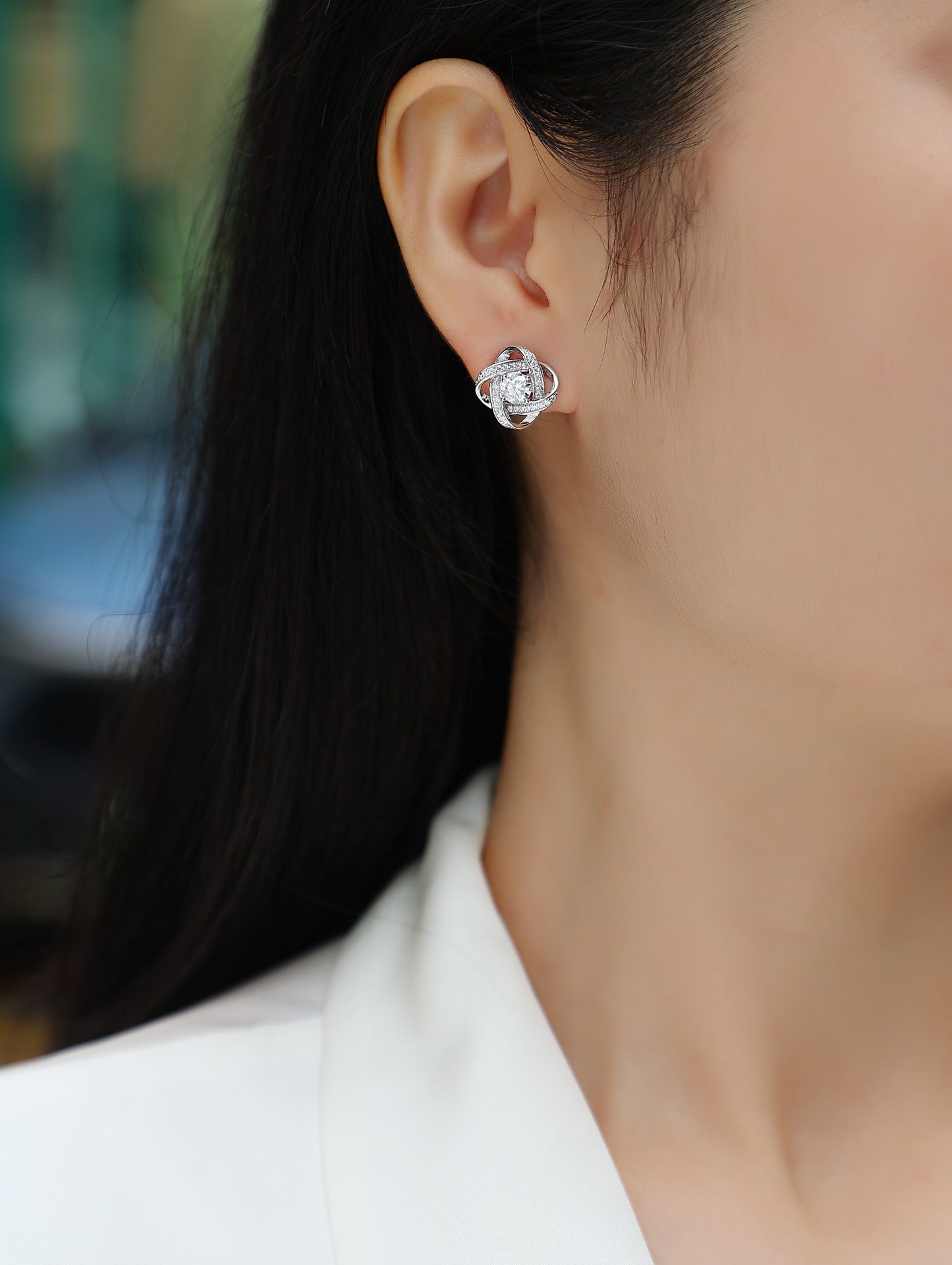 Felmeny Attom Earrings in Silver with Moissanite