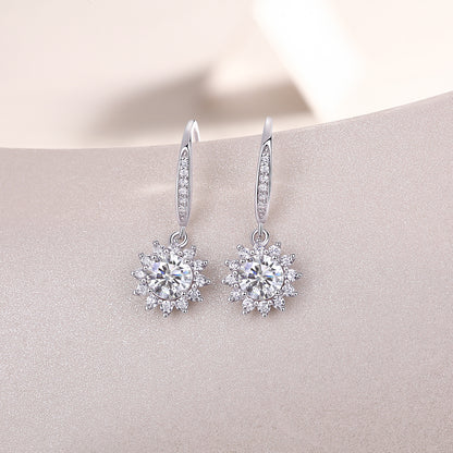 Felmeny Sonne Earrings in Silver with Moissanite