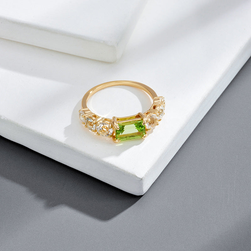 Felmeny Green Olive Ring in Silver with Moissanite