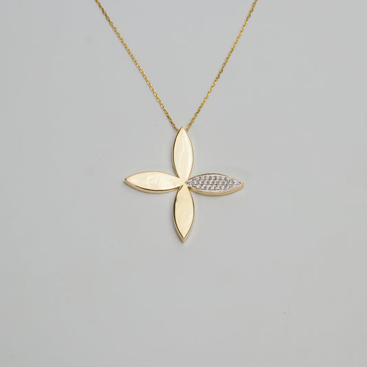 Felmeny Blossom Necklace in Gold with Diamonds