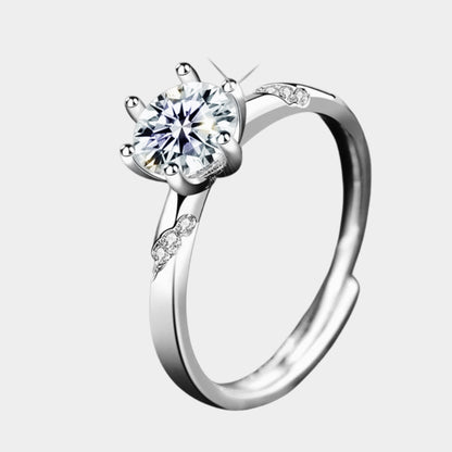 Felmeny Elegancio Ring in Silver with Moissanite
