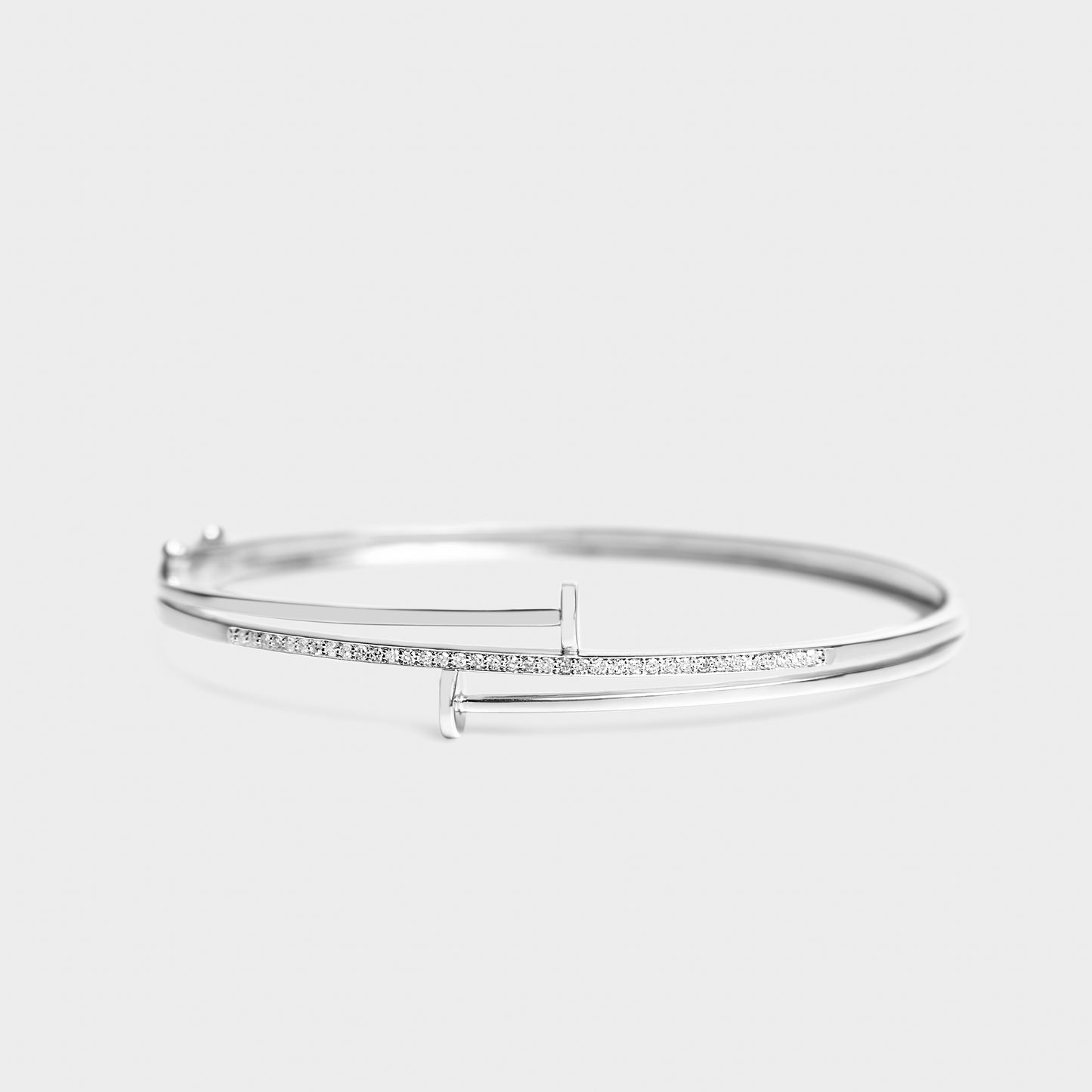 Felmeny Joinded Nail Bangle in White Gold with Diamonds