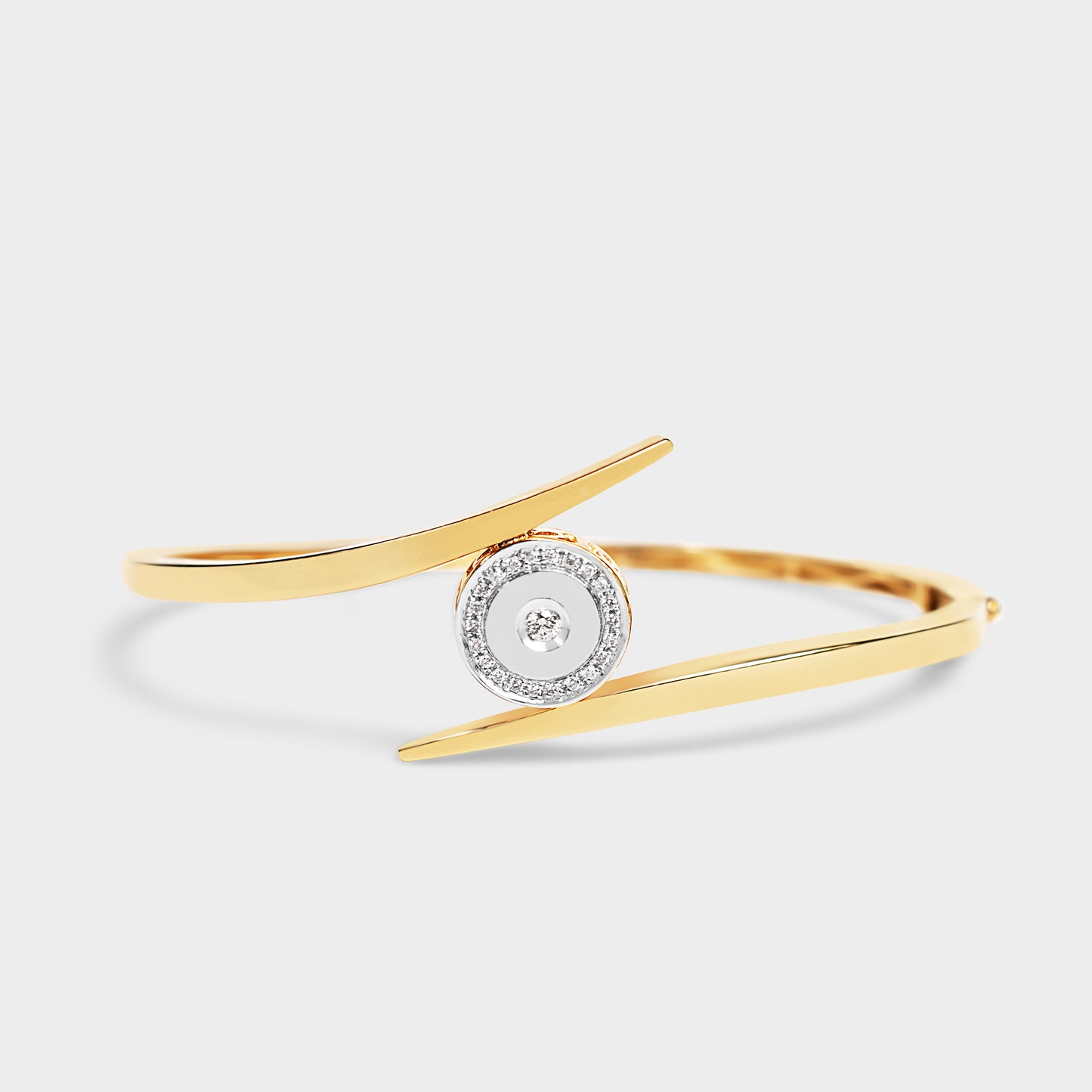 Felmeny Solara Bangle in Gold with Diamonds