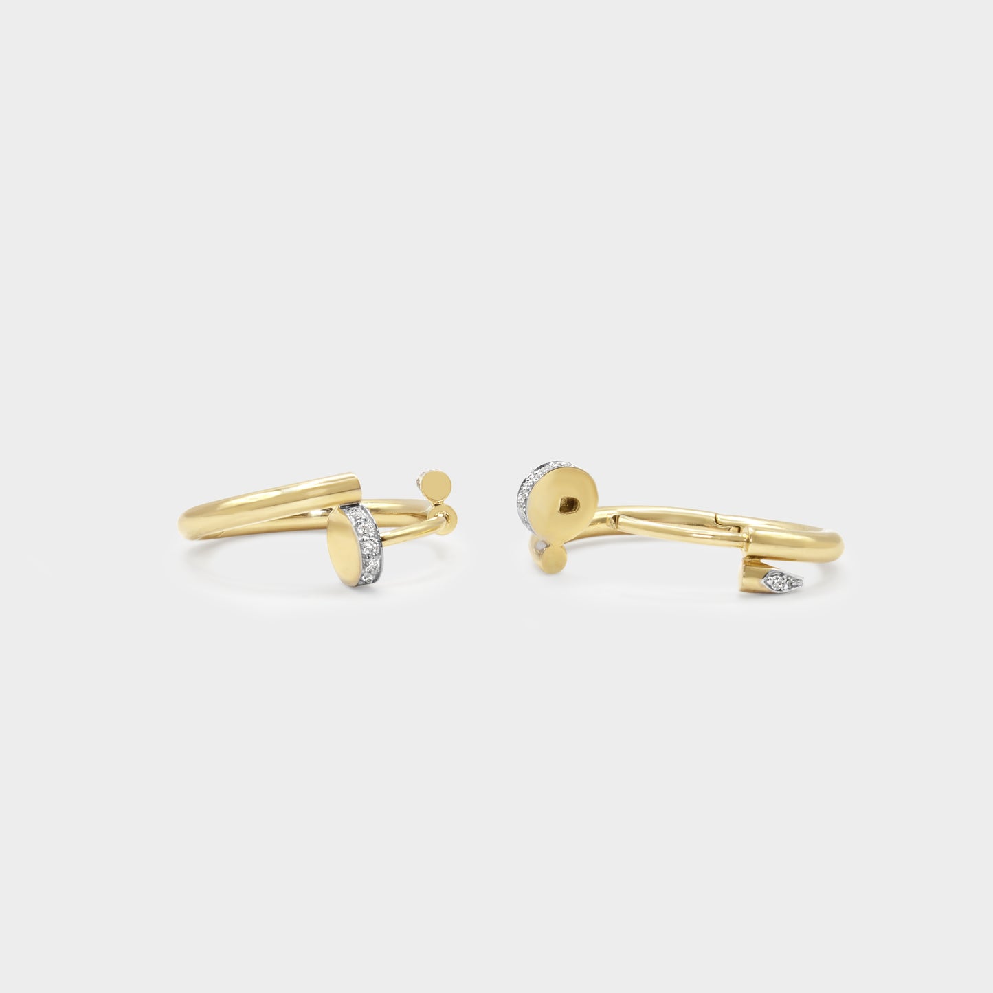 Felmeny Nail-Shaped Earrings in Gold with Diamonds