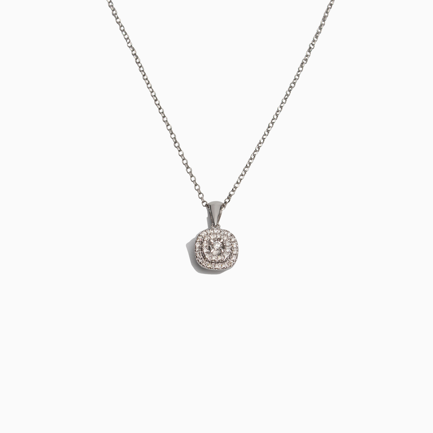 Felmeny Halo Necklace in White Gold with Diamonds