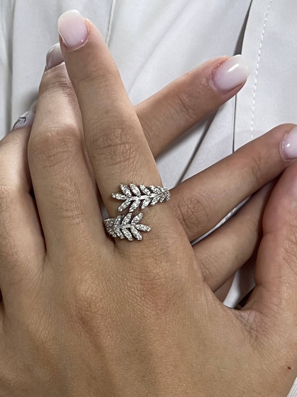 Felmeny Acacia Ring in White Gold with Diamonds